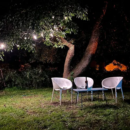Semesterbostad House With Charming Garden