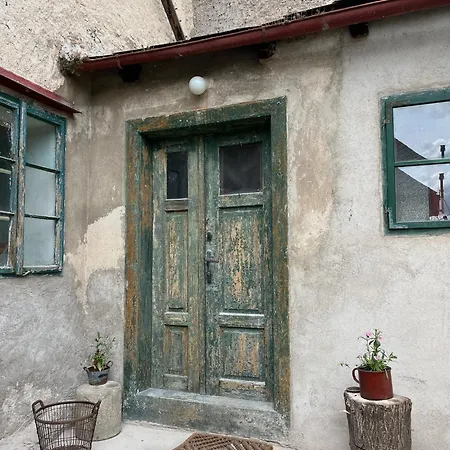 Hébergement de vacances House With Charming Garden *